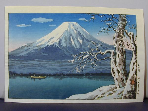 Lake Yamanaka in Winter